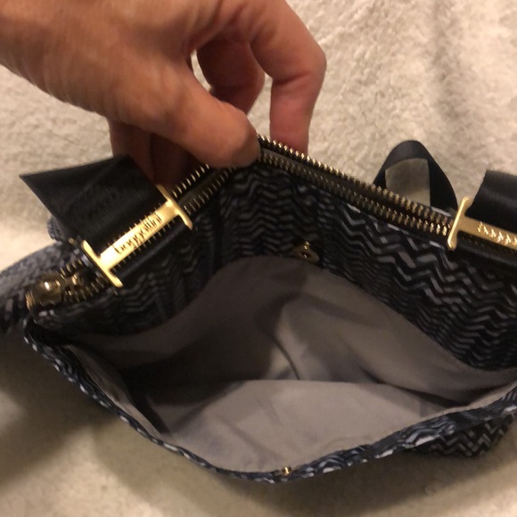 Baggallini crossbody in excellent never used condition - Picture 9 of 11